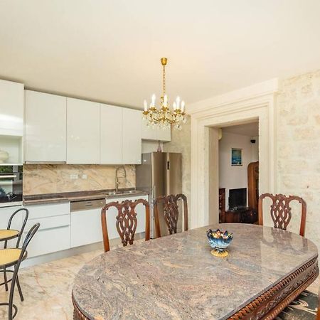 Apartment Art Delux **** Дубровник Екстериор снимка