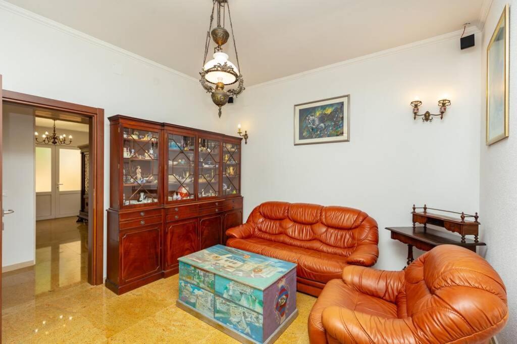Apartment Art Delux **** Дубровник Екстериор снимка