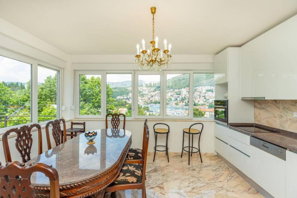 Apartment Art Delux **** Дубровник Екстериор снимка